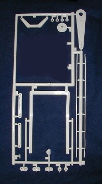 Complete CR-914 White Tree with hull and deck parts. Complete CR-914 White Tree with hull and deck parts.